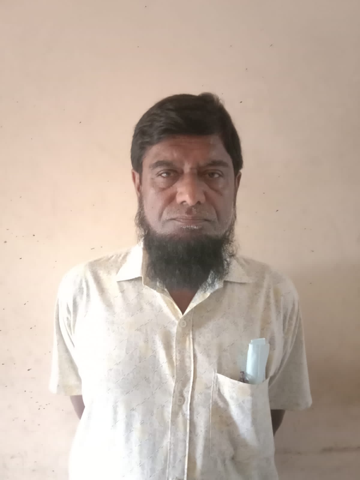 সিদ্ধিরগঞ্জে বঙ্গবন্ধু পরিষদের নেতা মনির আহমেদ মানিককে গ্রেফতার।করেছে নাশকতা মামলায় আদালতে প্রেরণ