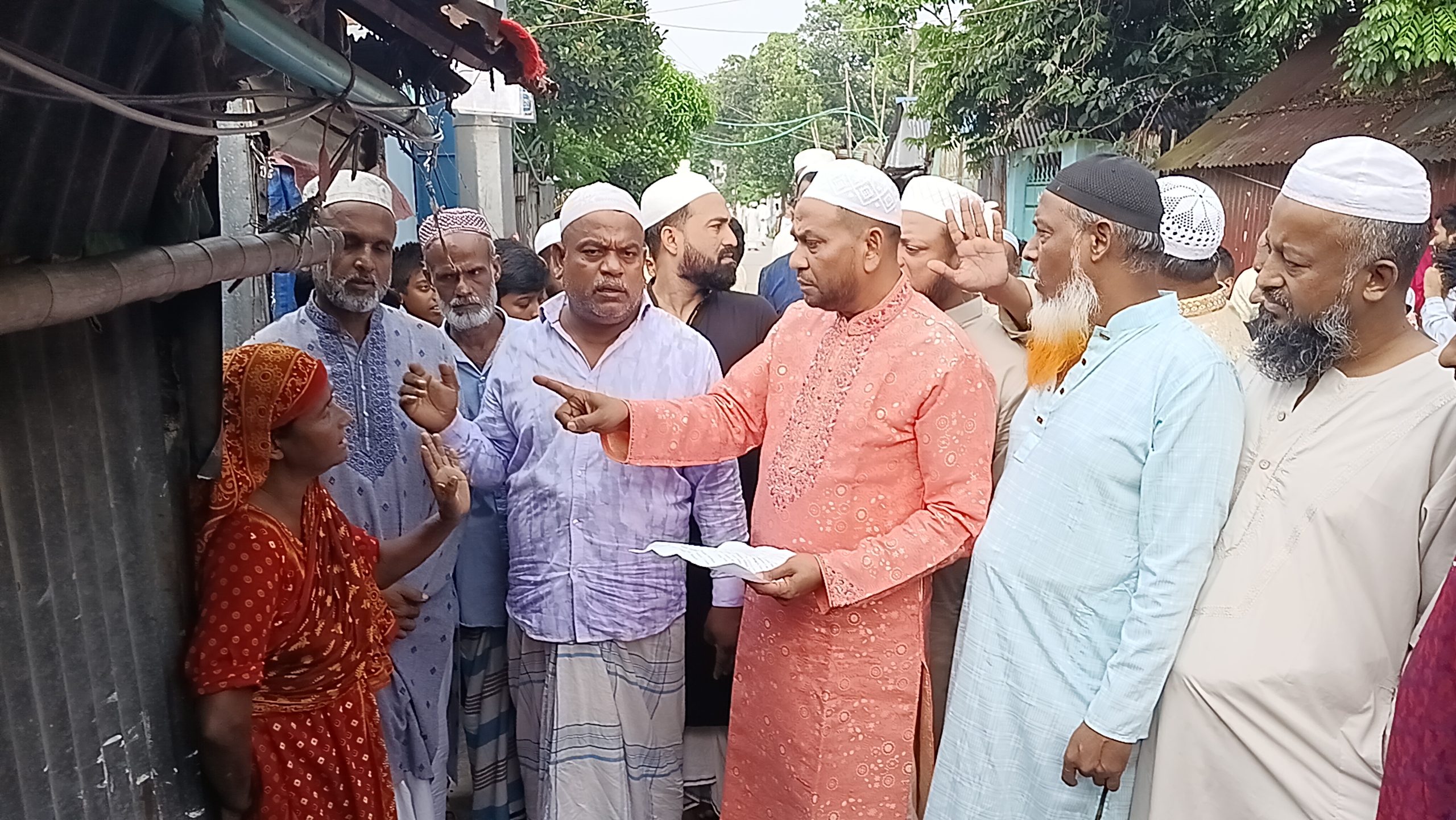 সিদ্ধিরগঞ্জে মাদকের বিরুদ্ধে মুসল্লিদের বিক্ষোভ মিছিল, তোফার নেতৃত্বে মাদক ব্যবসায়ীদের হুঁশিয়ারি